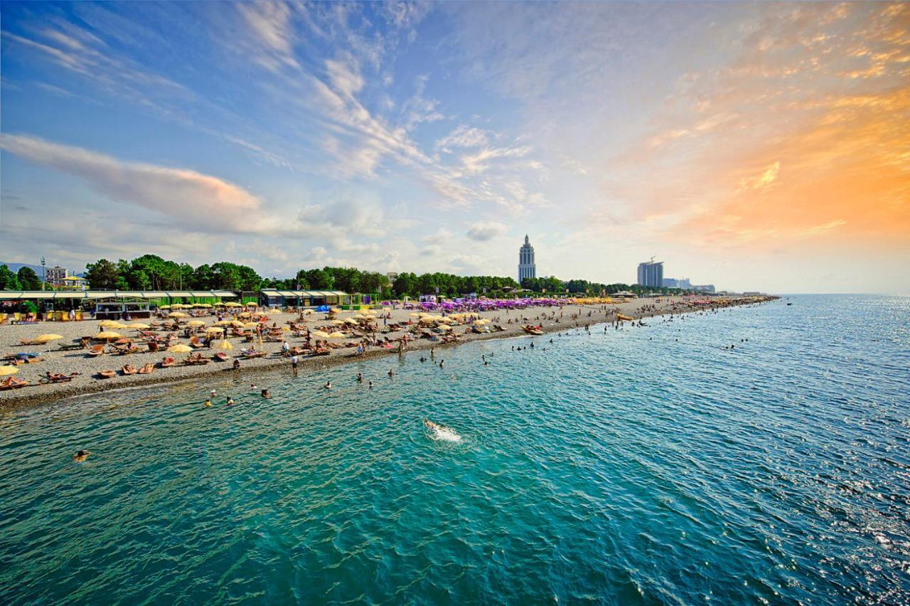 Orbi Hotel Batumi Esterno foto